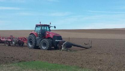 Un tracteur a percuté un poteau électrique moyenne tension, ce mercredi matin, à Pimprez.