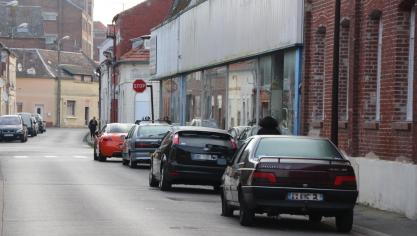 L’individu a été aperçu vers 3 heures du matin en flagrant délit et poursuivi par des victimes, lesquelles ont pu donner un signalement à la gendarmerie.